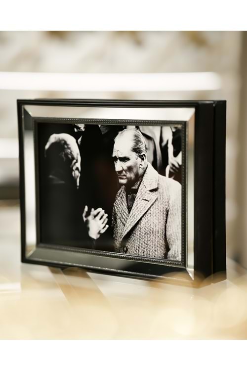 Camlı Aynalı Atatürk Lokum Kutu